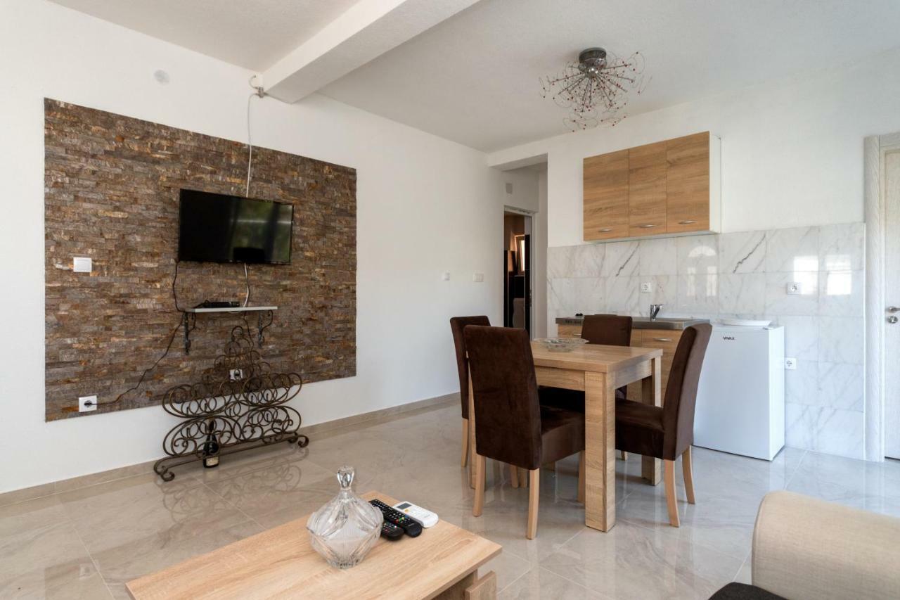 Apartmani Krstajic Stara Maslina Bar Extérieur photo