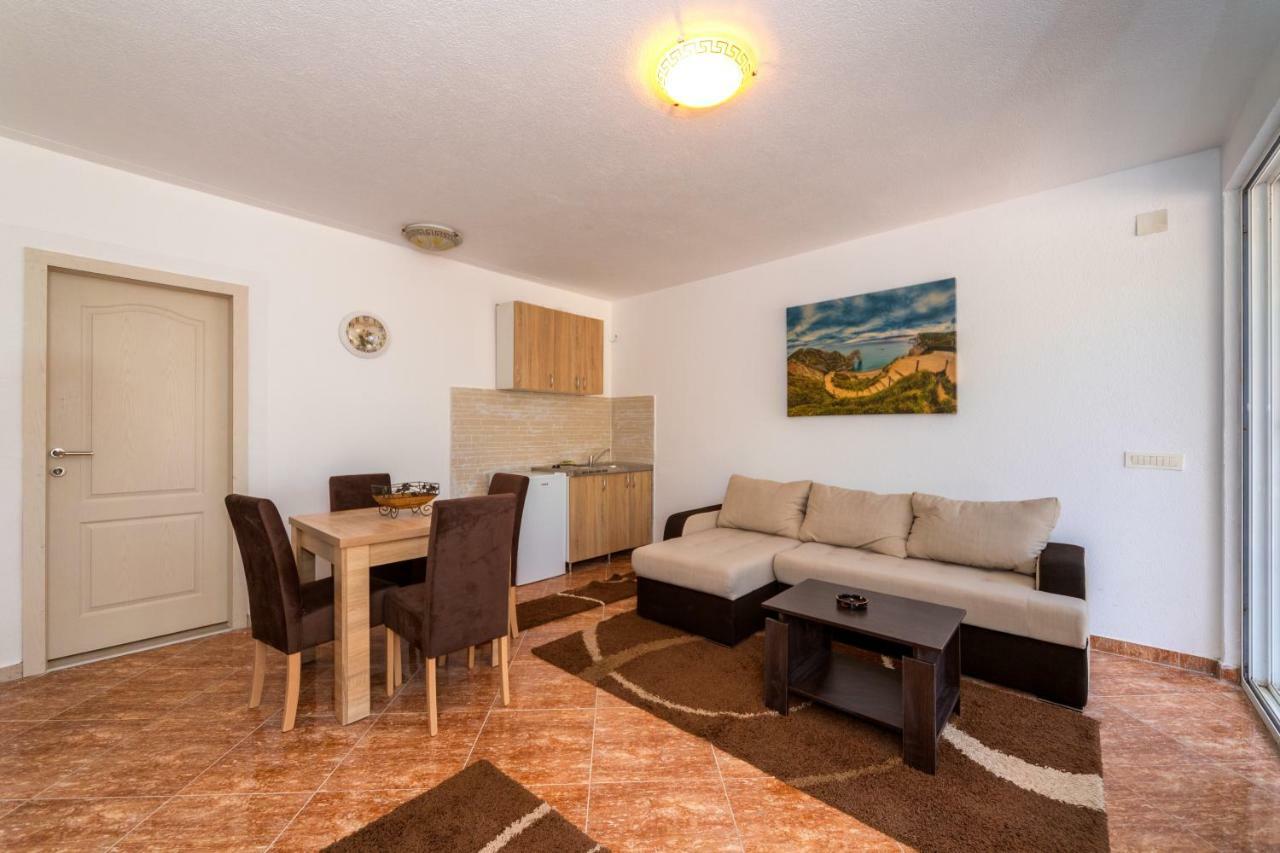 Apartmani Krstajic Stara Maslina Bar Extérieur photo